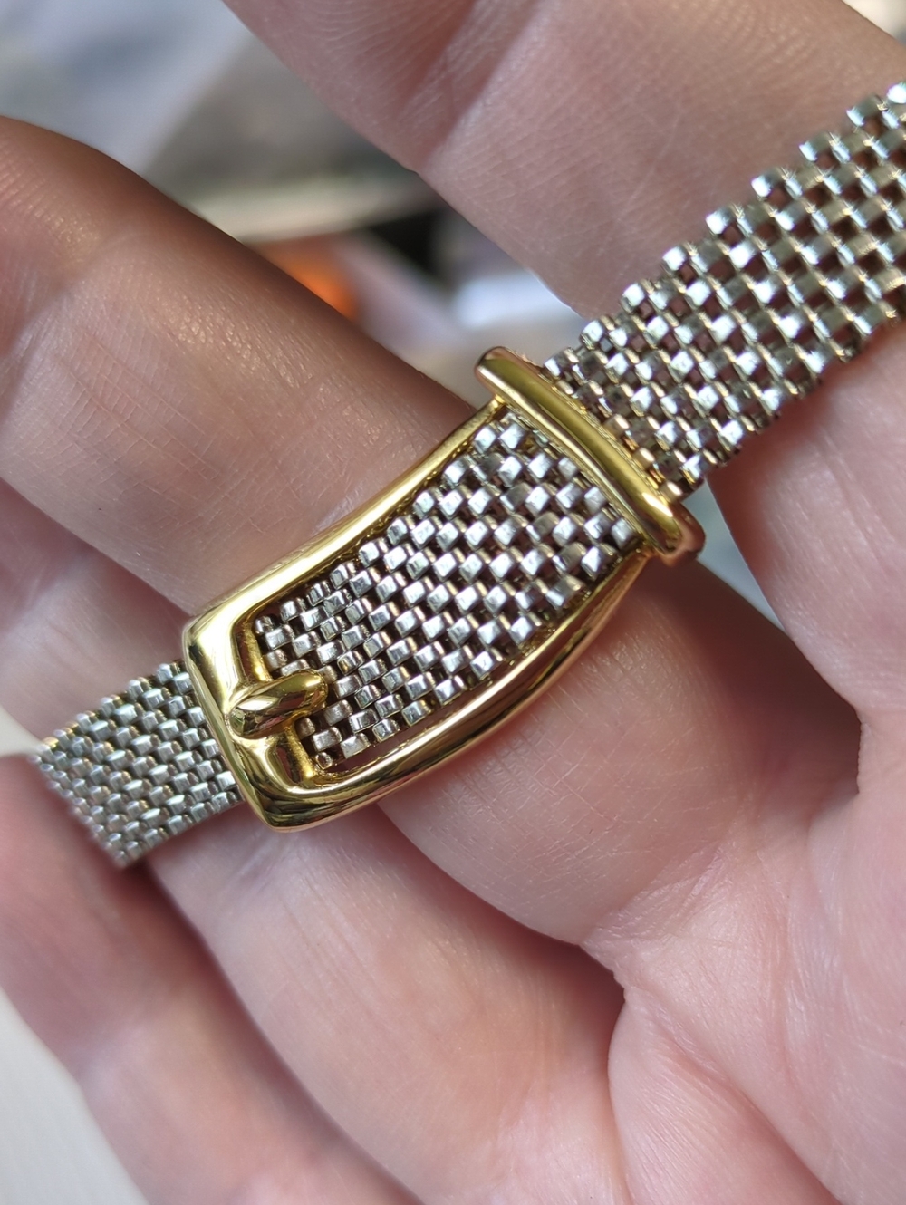 ☀️Vintage Anne Klein (AK) Two-Tone Mesh Belt-Buckle Choker Necklace - Picture 6 of 9